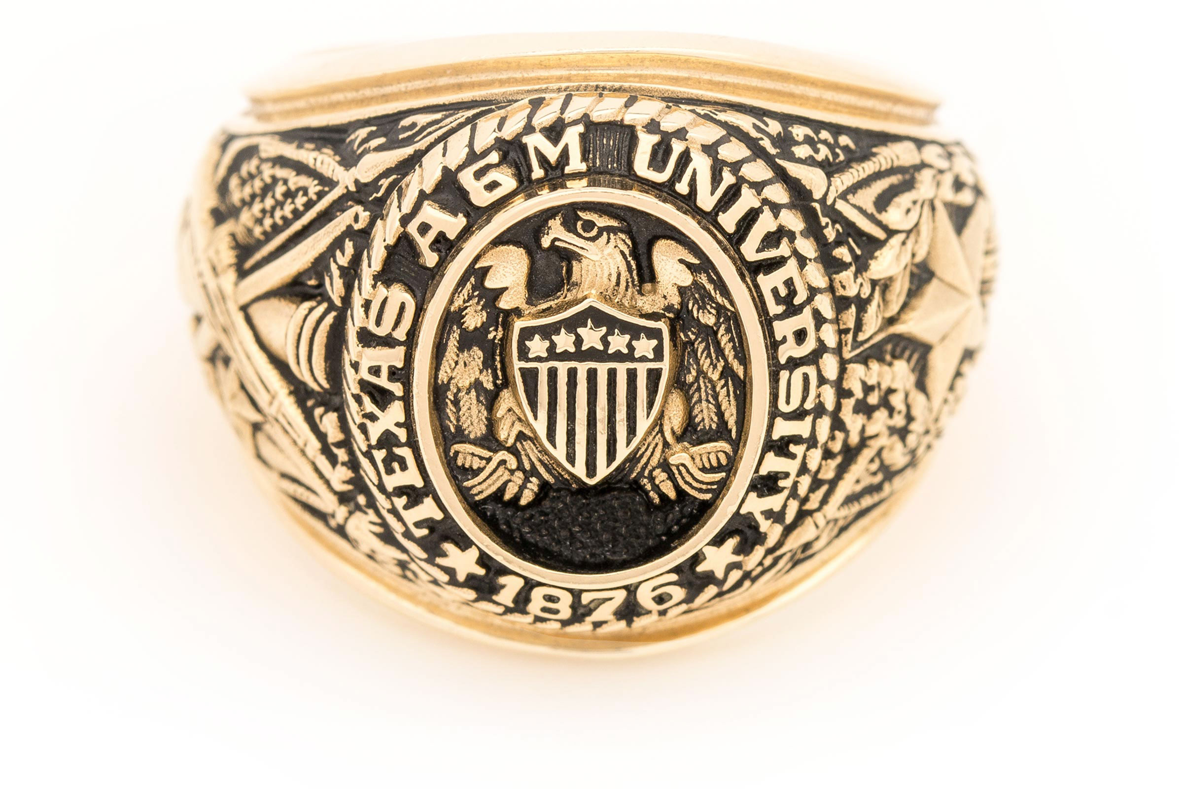 Large Aggie Ring in yellow gold with antique finish