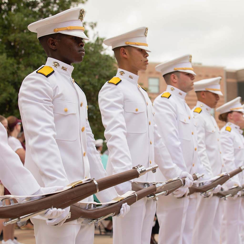 Photo of Ross Volunteers